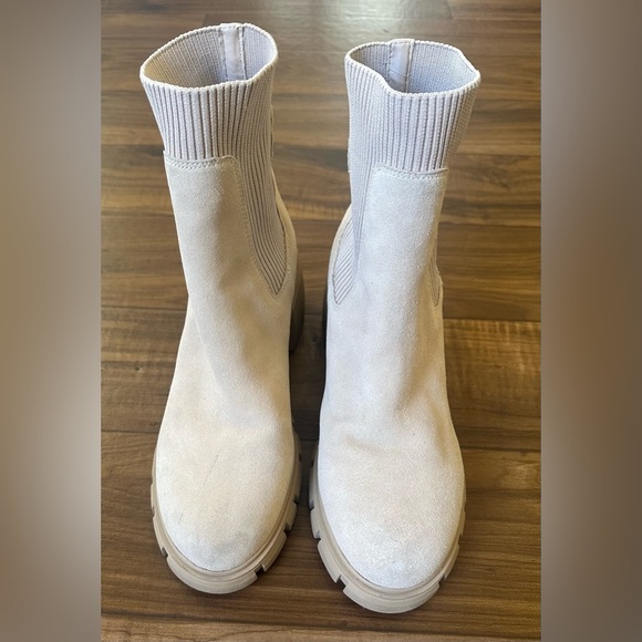 Steve Madden Women's Hayle Ankle Booties beige size 9.5 modern. - Picture 5 of 6